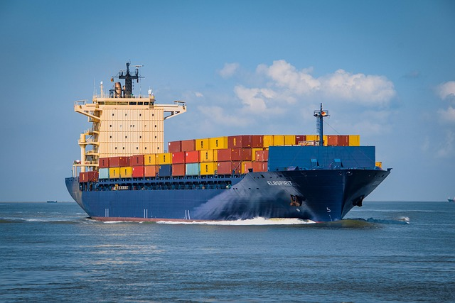 https://brownhill-group.com/wp-content/uploads/2025/07/container-ship-6631117_640.jpg